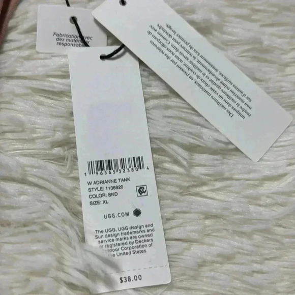 UGG Adrianne Tank - Picture 3 of 5